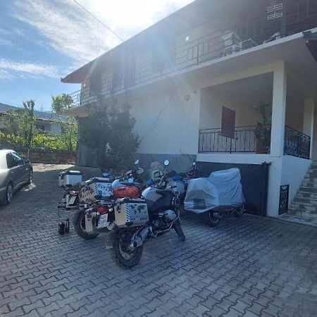 Guest House Xhaferaj Berat Ngoại thất bức ảnh
